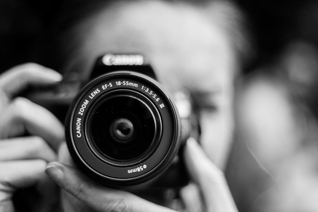How to sell photos online in 2026 — legacy Itmeo article