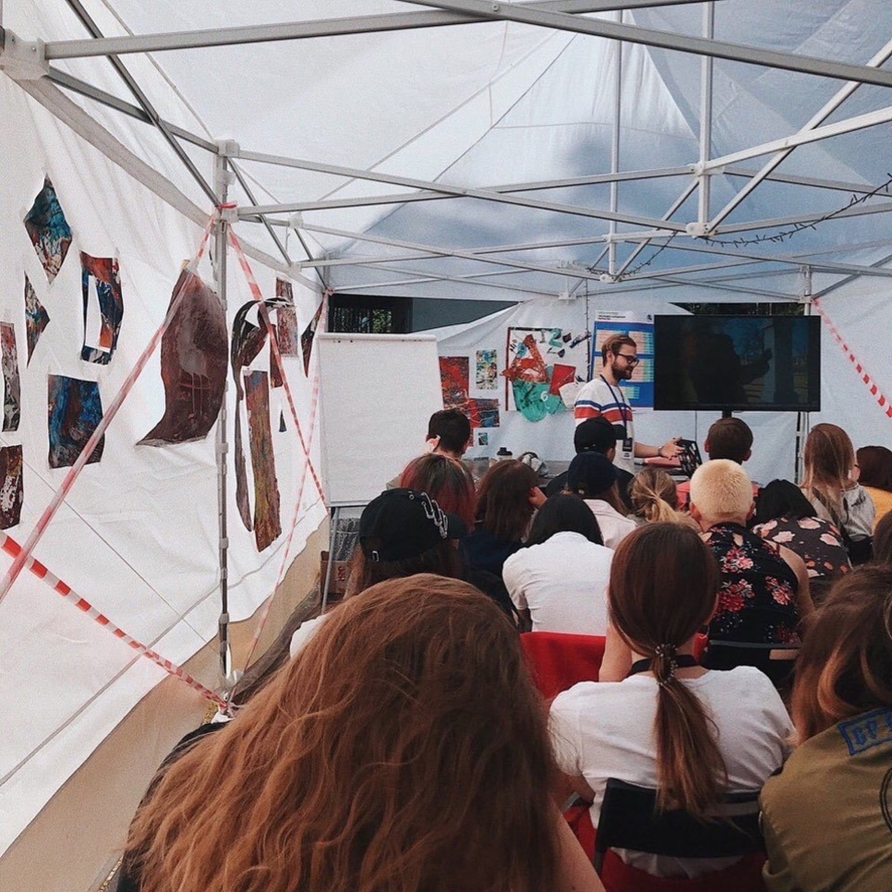 Dima Braven presenting WebGradients to a creative audience